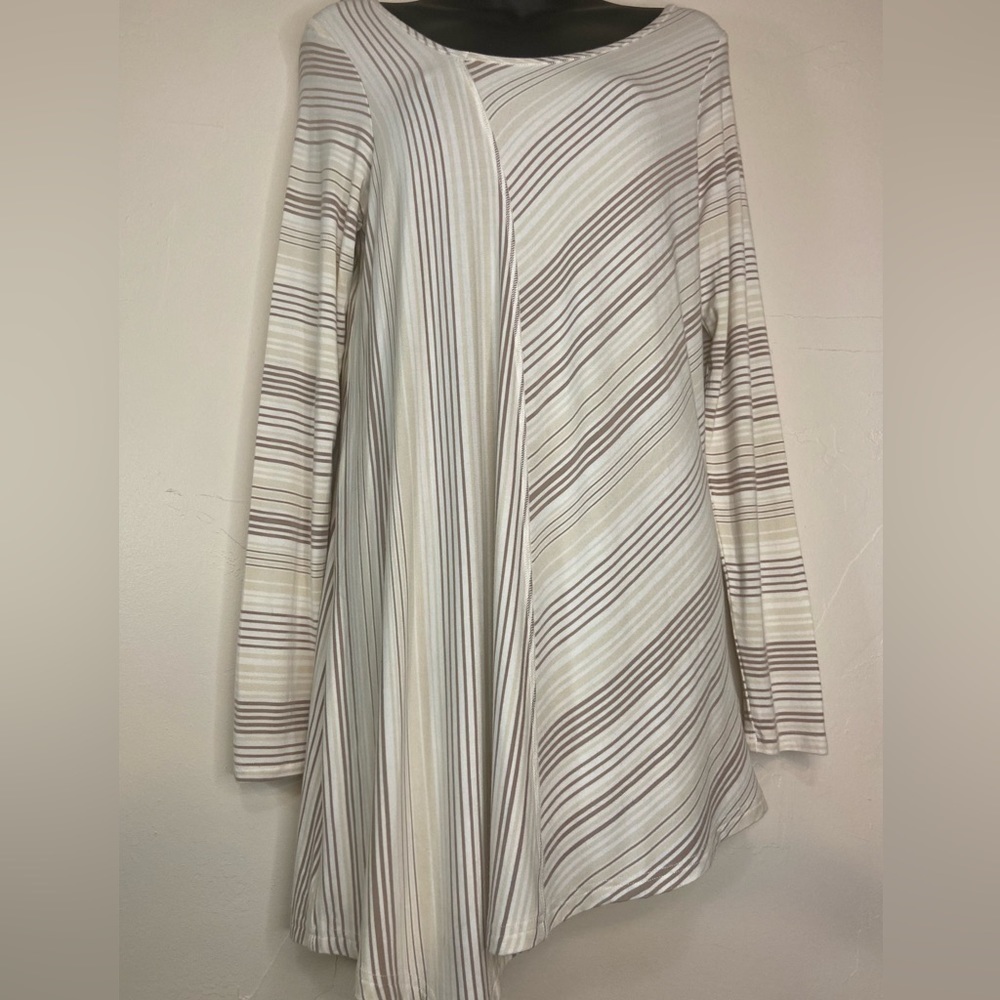 Yala~Maternity Stripped Tunic Top~Viscose From Bamboo~Asymmetrical Hem~Size M